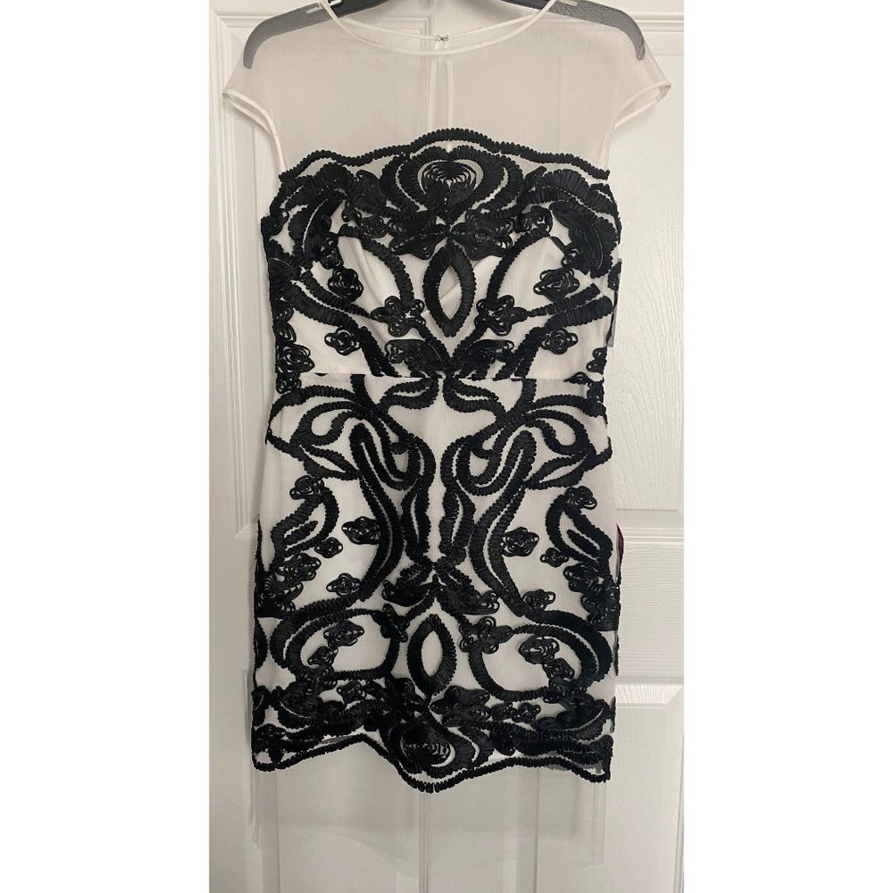 Julia Jordan White & Black Lace Sheath Dress-Size 8/NWT